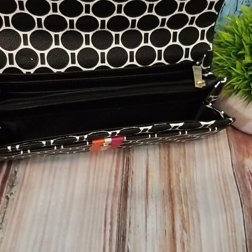 C. Wonder Geometric Print Wallet - image 7